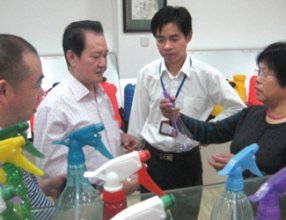 中國農(nóng)機(jī)協(xié)會(huì)副秘長劉偉華來市下考察	